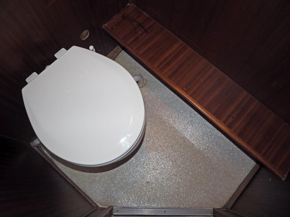 Aft cabin, Accommodation